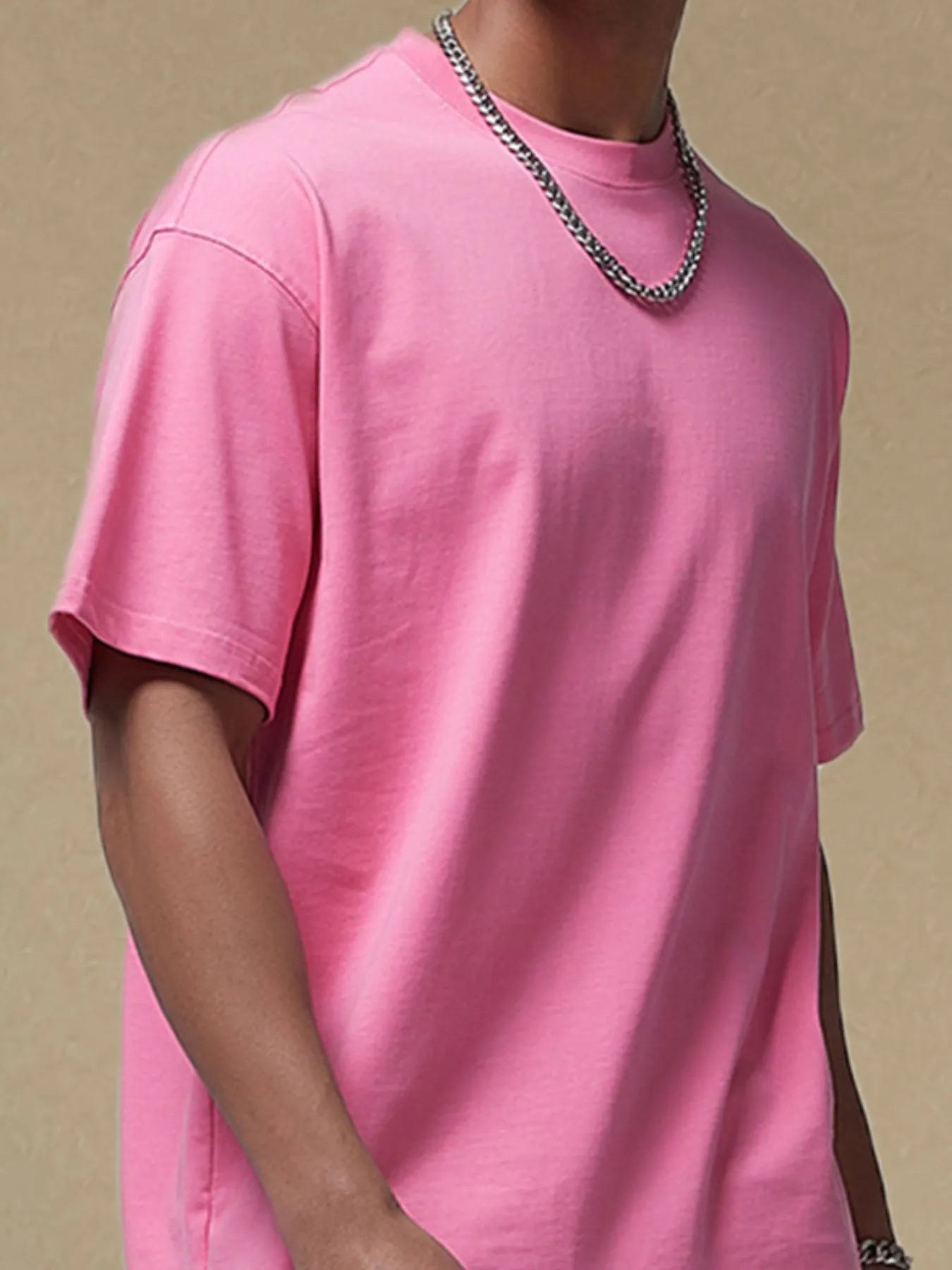 Men's Oversized Lightweight Round Neck T-Shirt